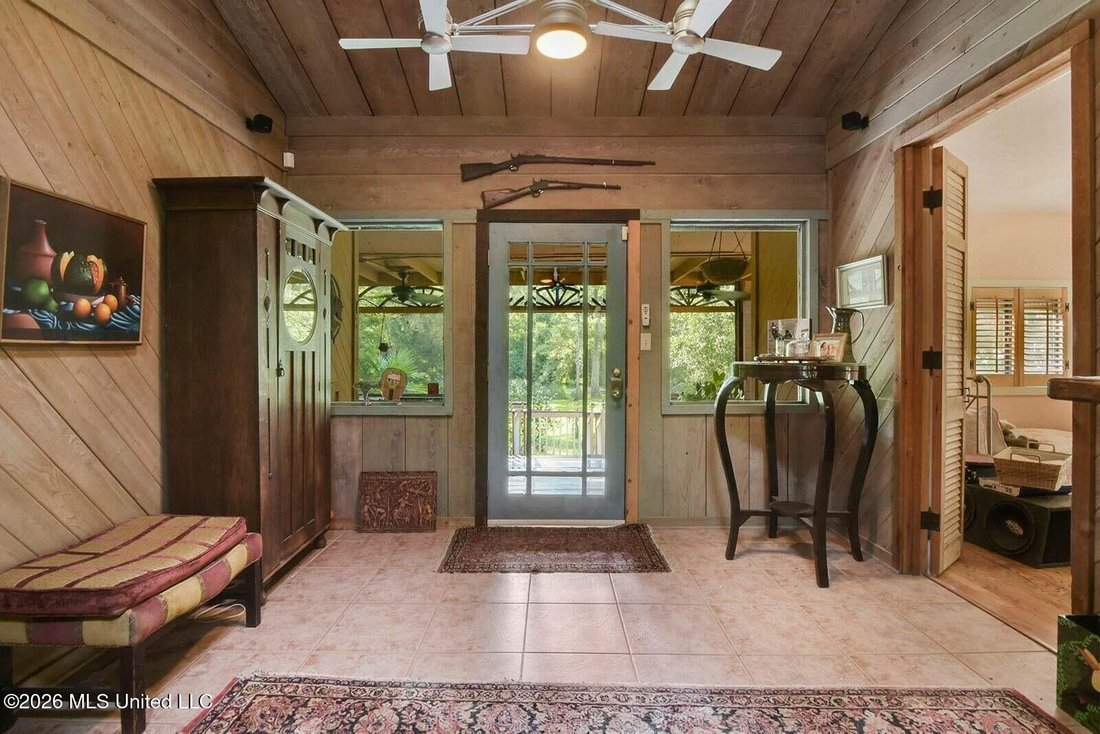 House in Biloxi, Mississippi, United States 5 - 18611321