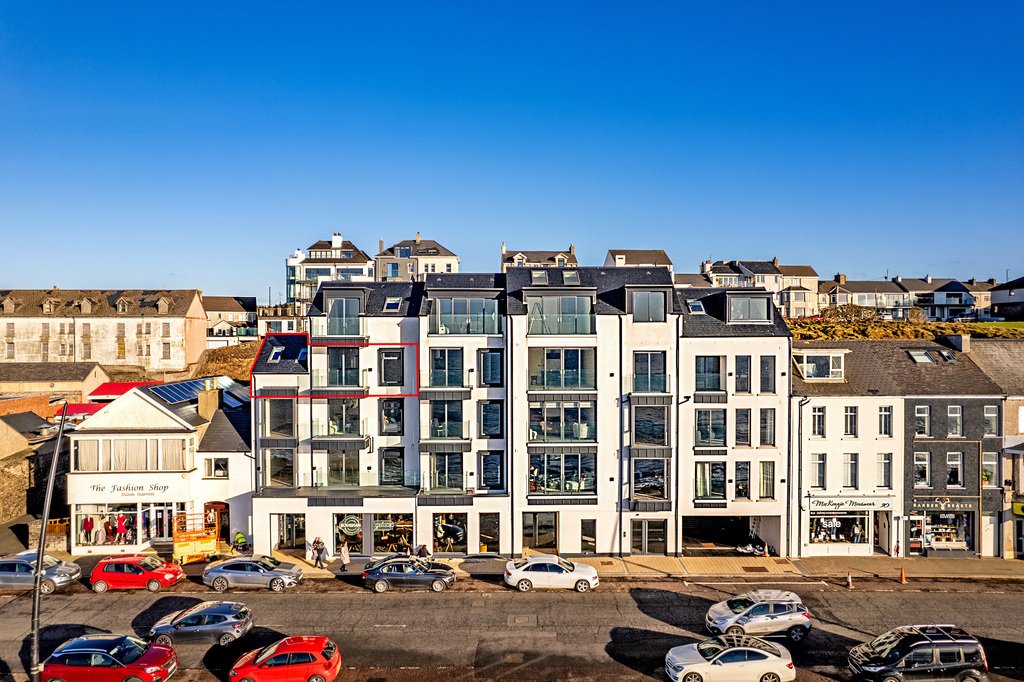 Apartment in Portstewart, Causeway Coast and Glens District, Northern Ireland 2 - 18608754