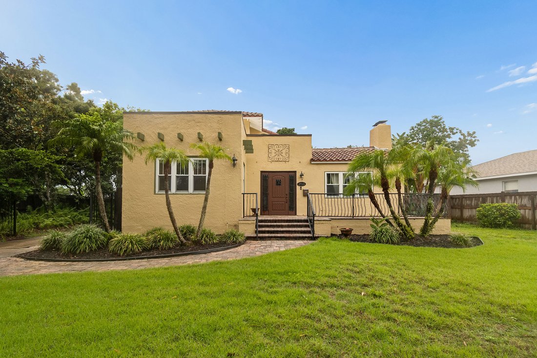House in St. Petersburg, Florida, United States 1 - 18610346