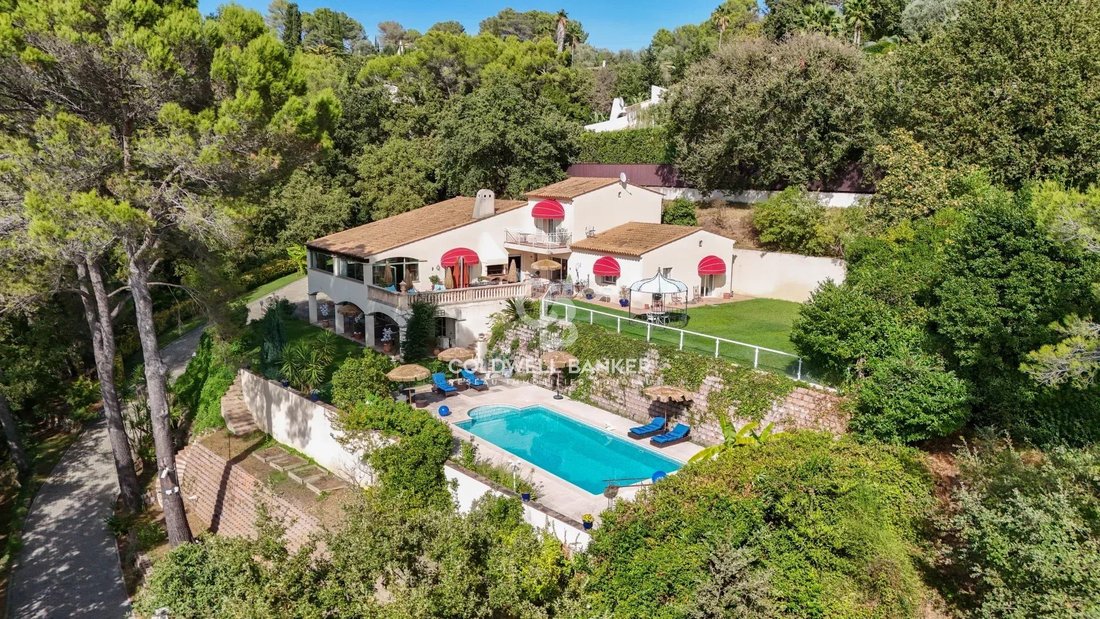 Villa in Mougins, Provence-Alpes-Côte d'Azur, France 2 - 18610864