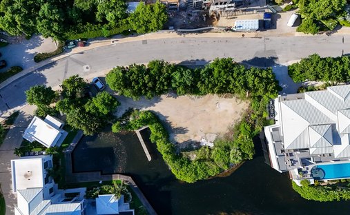Terreno a George Town, George Town, Isole Cayman 1