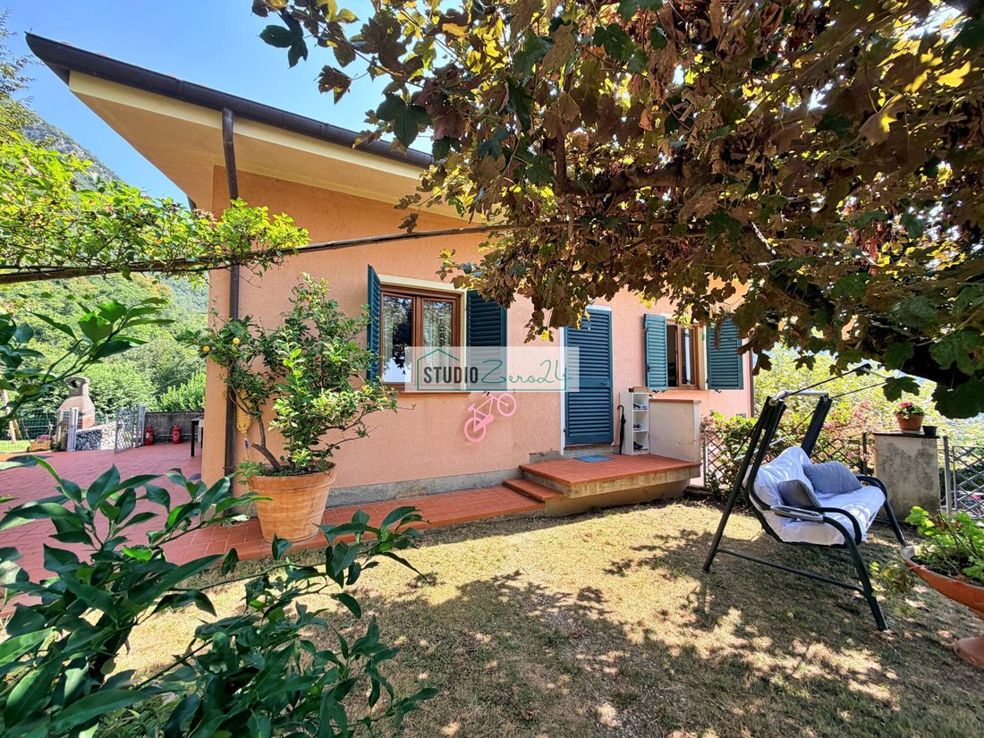 Villa in Strettoia-Capezzano-Valdicastello, Pietrasanta, Tuscany 1 - 18614676