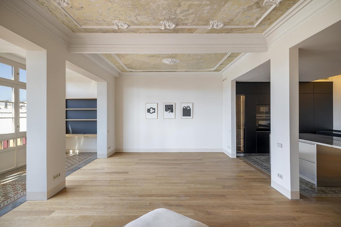 Apartment in Eixample, Barcelona, Spain 5 - 18609386