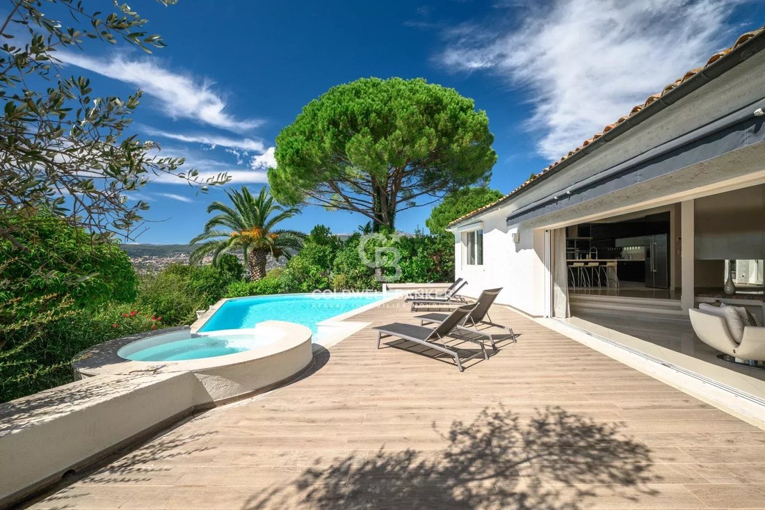 Villa in Mougins, Provence-Alpes-Côte d'Azur, France 3 - 18610757