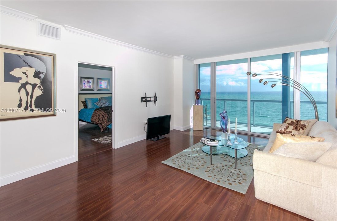 Condo in Miami Beach, Florida, United States 2 - 18613364