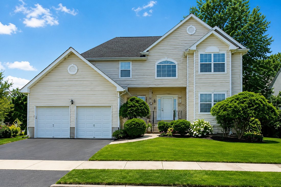House in Old Bridge Township, New Jersey, United States 1 - 17572206