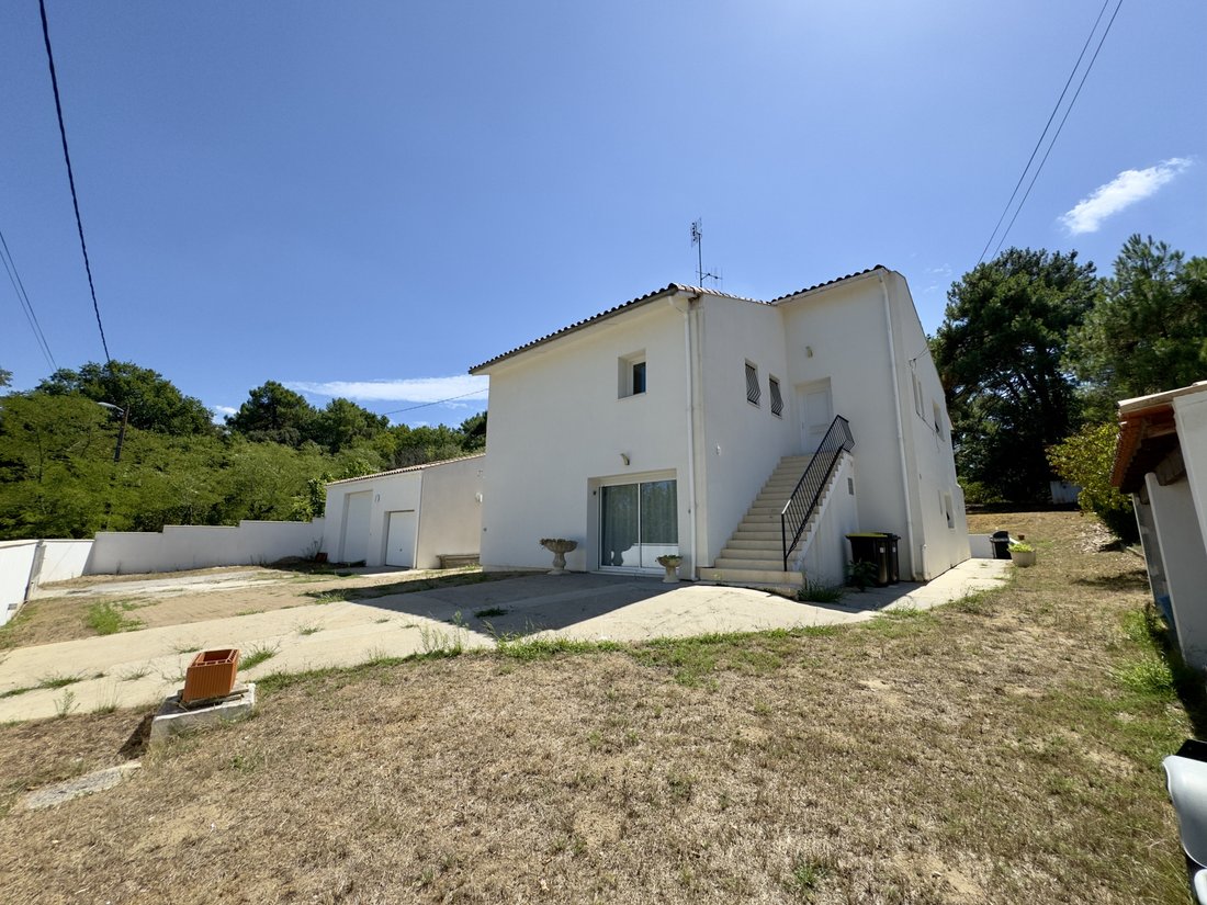 House in Saint-Augustin, Nouvelle-Aquitaine, France 2 - 18609777
