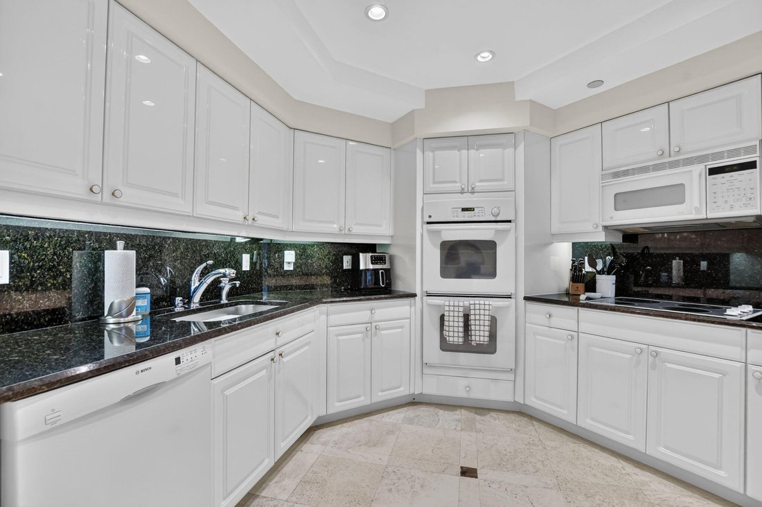 Condo in Boca Raton, Florida, United States 4 - 18609344