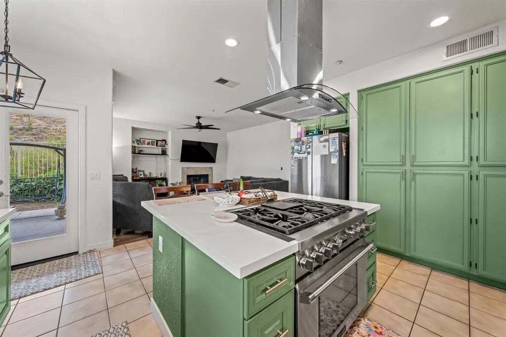 House in Spring Valley, California, United States 5 - 18612926