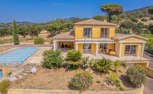 Villa in Nartelle-Noyer-Bellevue-bd des Sardinaux, Sainte-Maxime, France 1