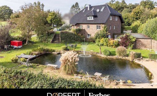House in Bergisch Gladbach, North Rhine-Westphalia, Germany 1