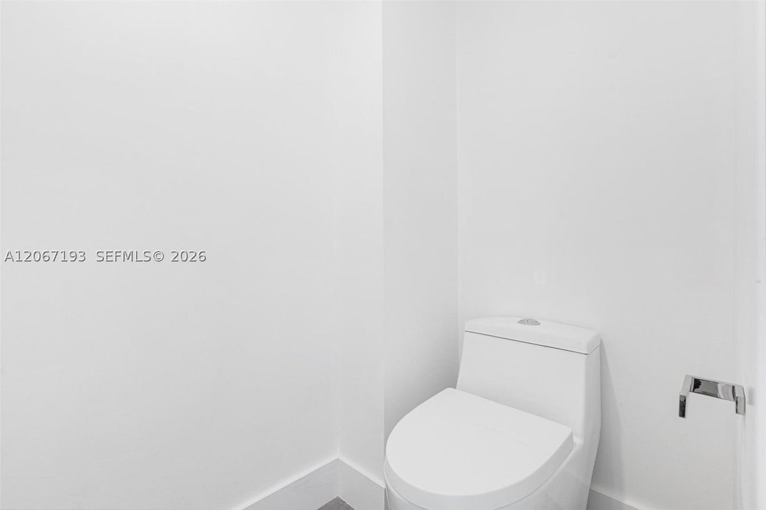 Condo in Miami Beach, Florida, United States 3 - 18613514