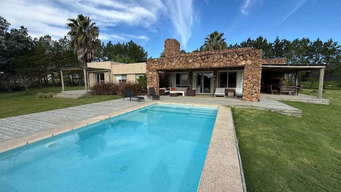 Casa a Laguna Blanca, Dipartimento di Maldonado, Uruguay 5 - 18610471