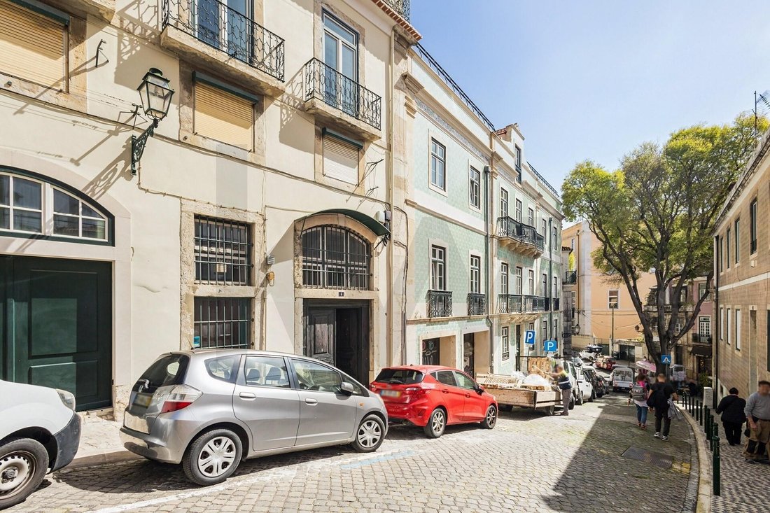 Santa Maria Maior, Lisbon, Portugal 2 - 18615331