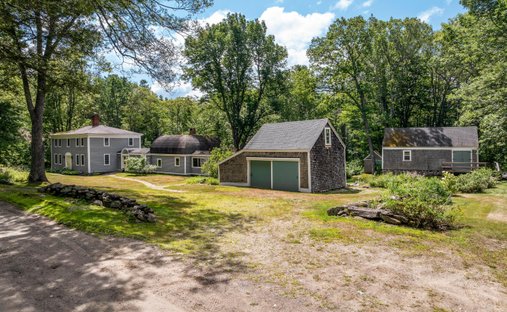 House in Edgecomb, Maine, United States 1