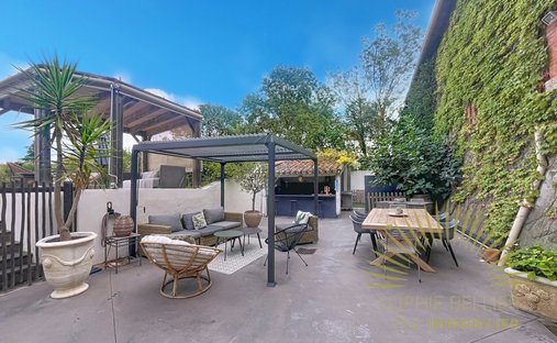 Casa en Ancien Hôpital, Beziers, Francia 1
