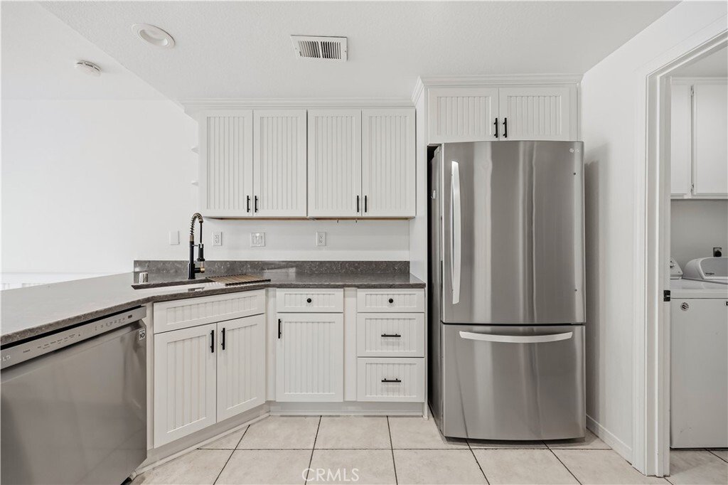 Townhouse in San Dimas, California, United States 5 - 18605909