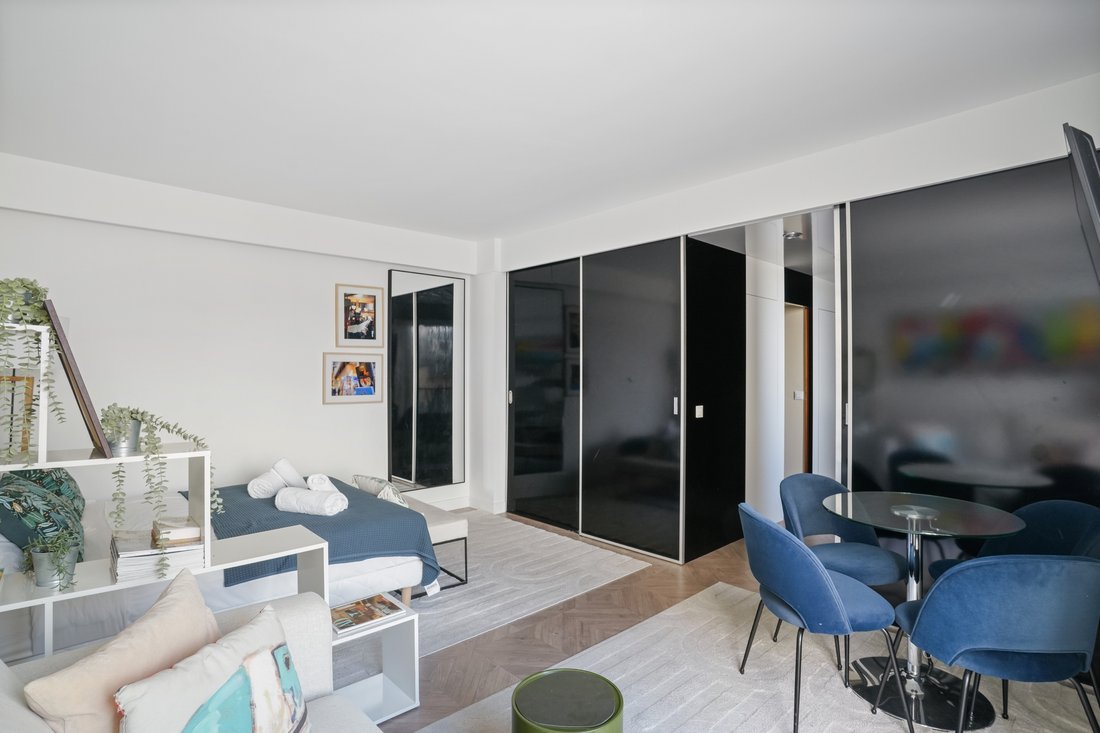 Apartment in Hoche-Friedland, Paris 8e Arrondissement, Paris 5 - 18610946