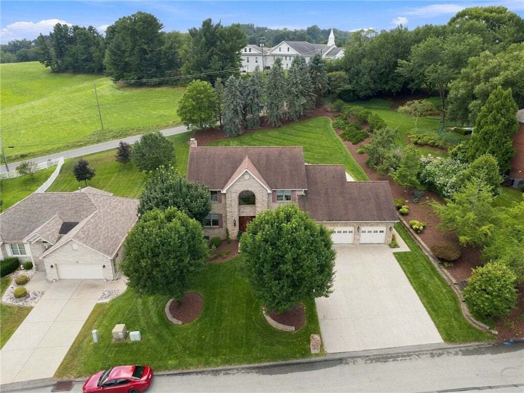 House in Irwin, Pennsylvania, United States 4 - 18609522
