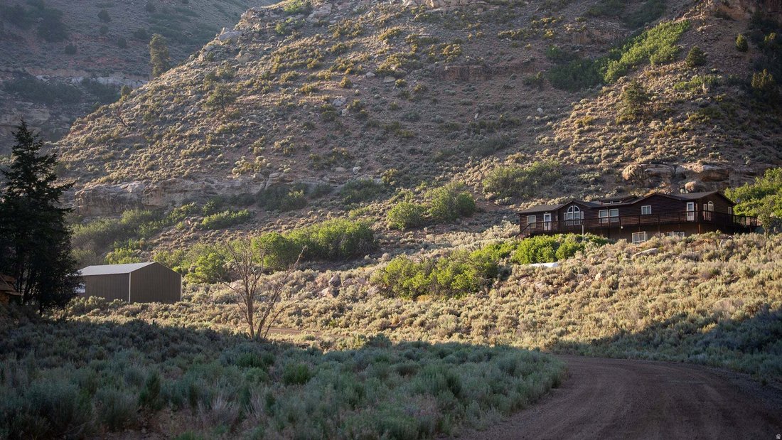 House in Helper, Utah, United States 2 - 18076467