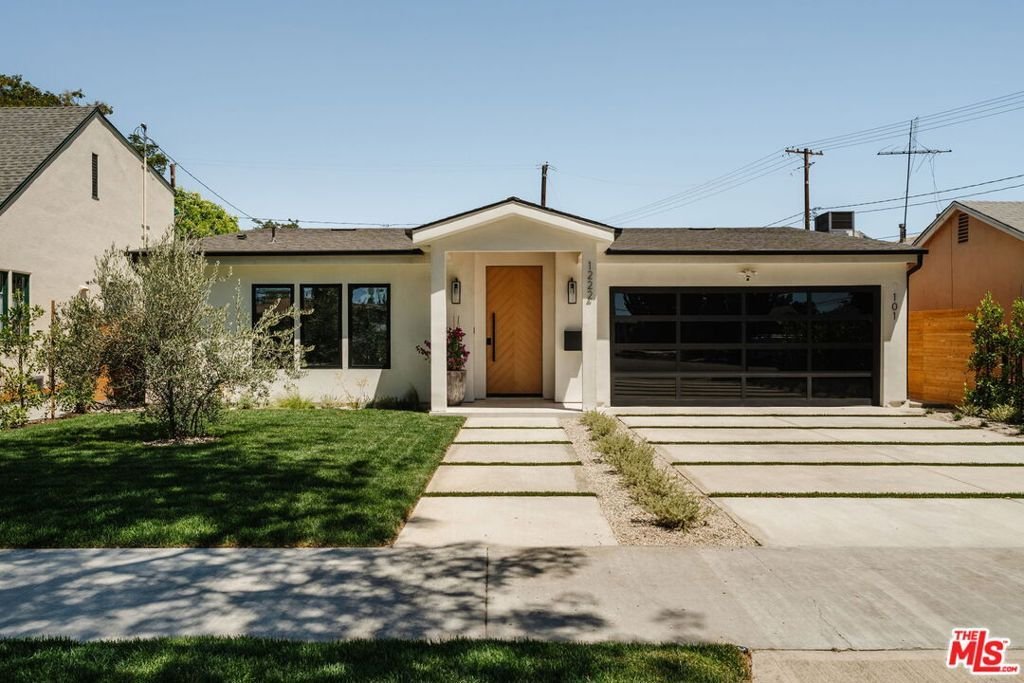 House in Burbank, California, United States 2 - 18611845