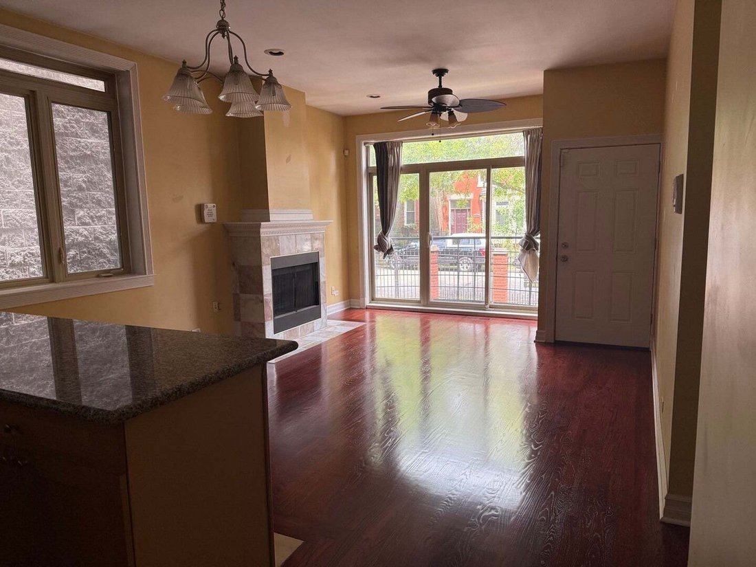 Condo in Chicago, Illinois, United States 3 - 18612739