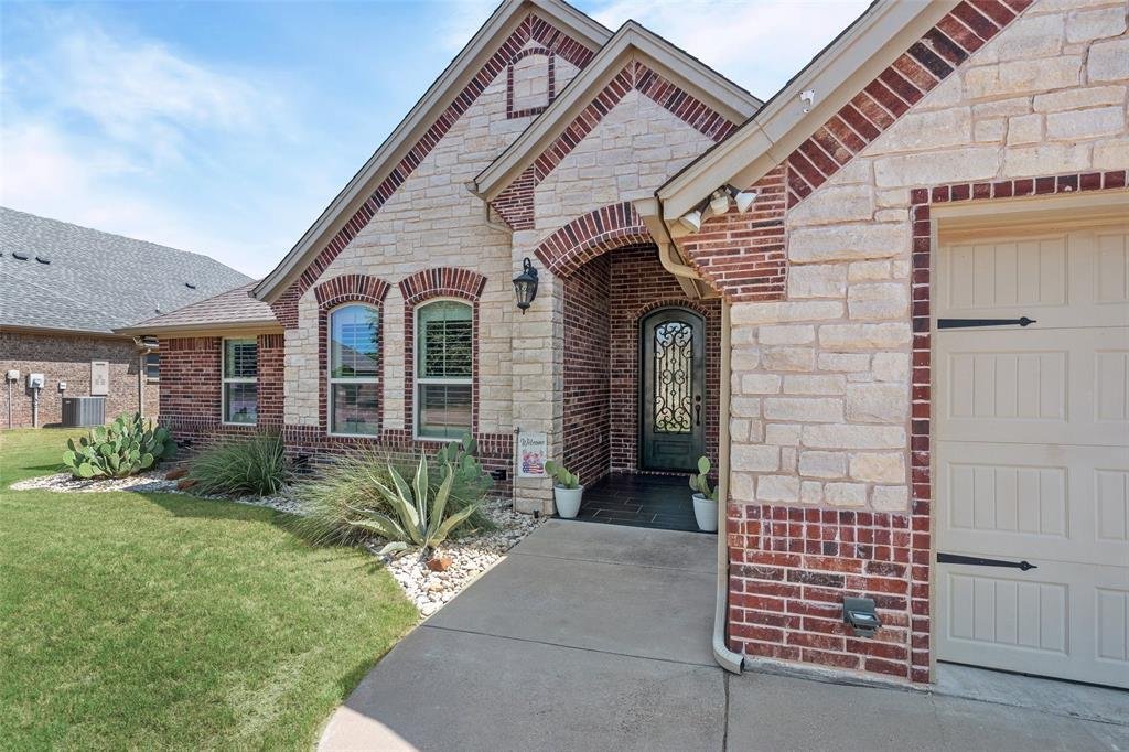 House in Granbury, Texas, United States 2 - 18613298