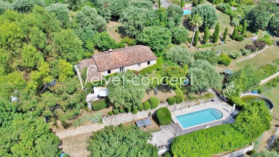 House in Grasse, Provence-Alpes-Côte d'Azur, France 1 - 18610912