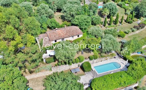 House in Grasse, Provence-Alpes-Côte d'Azur, France 1
