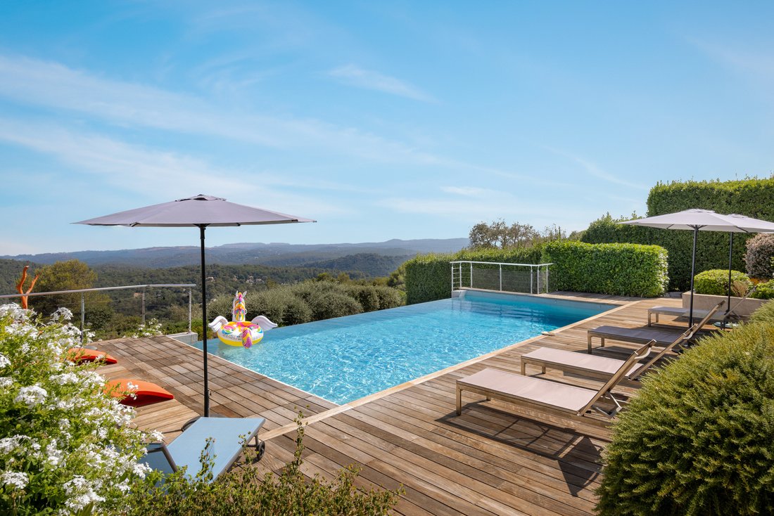 Villa in Tourrettes-sur-Loup, Provence-Alpes-Côte d'Azur, France 2 - 18612361