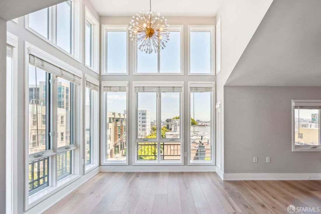 Condo in San Francisco, California, United States 2 - 18611984