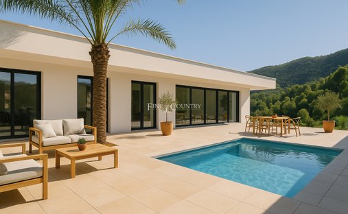 Villa in Pedreguer, Valencian Community, Spain 1