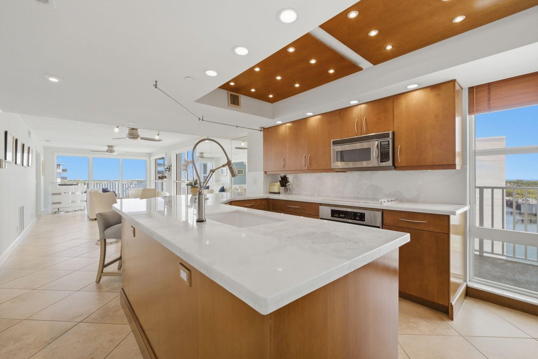 Condo in West Palm Beach, Florida, United States 2 - 18613576