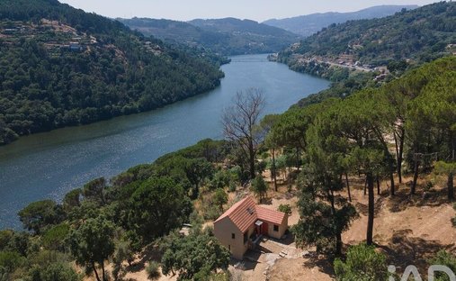Townhouse in Ancede e Ribadouro, Porto District, Portugal 1