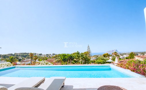 Villa in Benissa, Valencian Community, Spain 1
