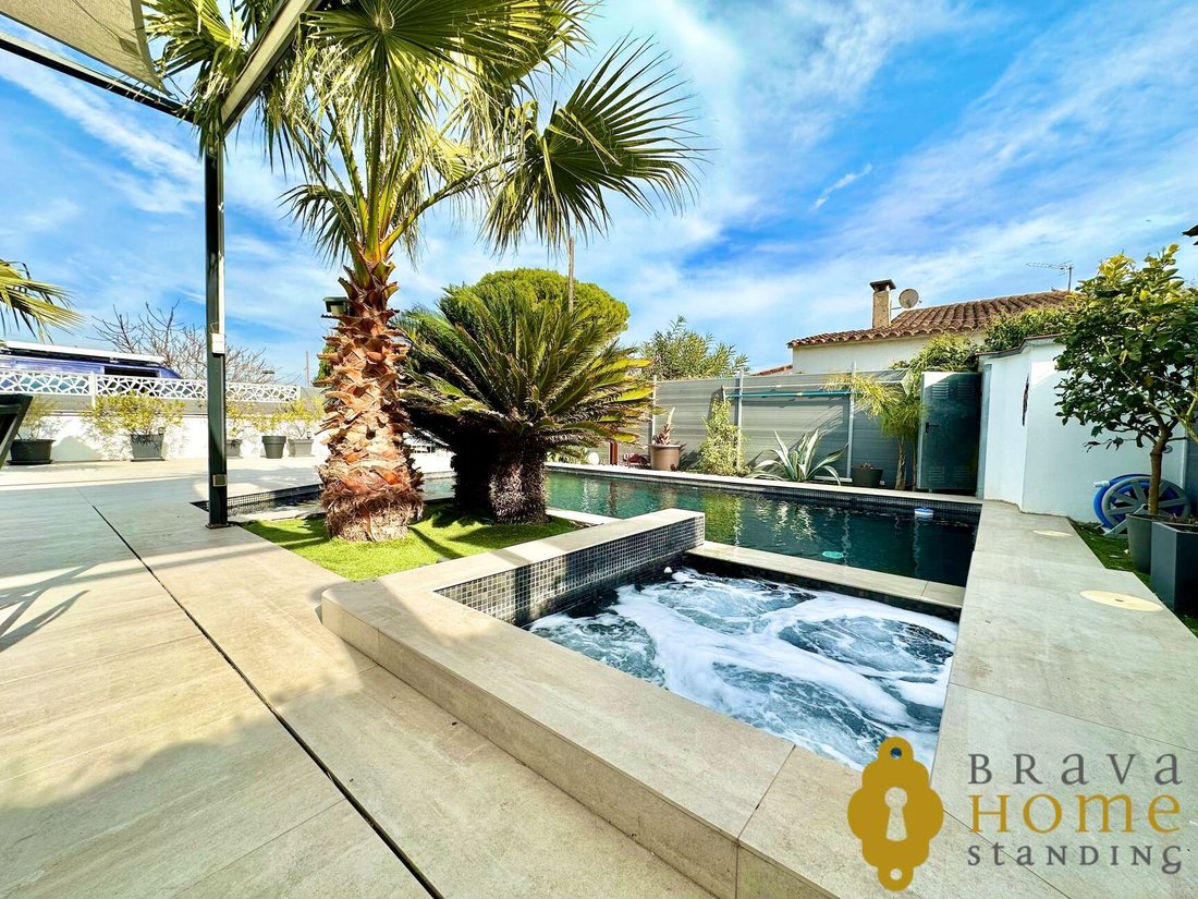 Villa in Empuriabrava, Catalonia, Spain 4 - 18609278
