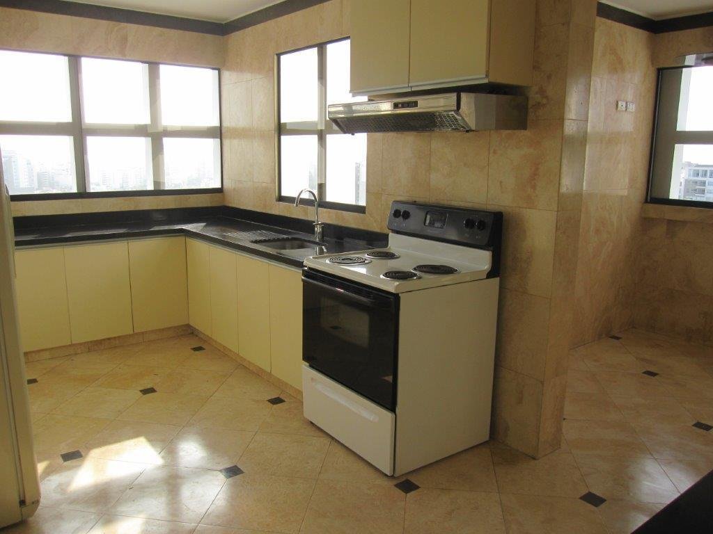 Apartment in Lima, Belarus 5 - 18610252
