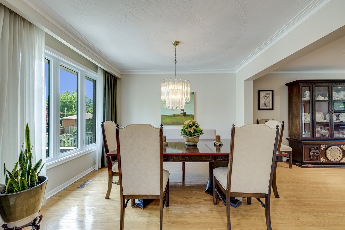 House in Mississauga, Ontario, Canada 5 - 18610939