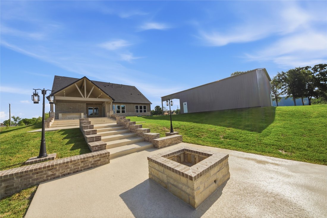 House in Baytown, Texas, United States 3 - 18609677