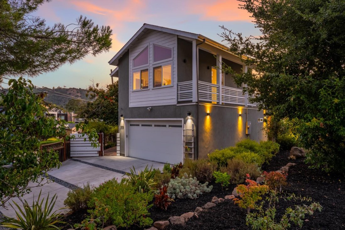 House in San Carlos, California, United States 1 - 18612043