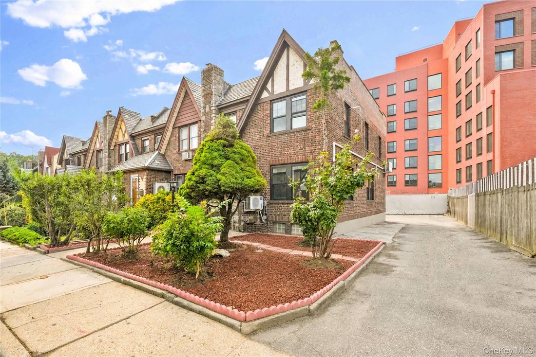 House in New York, New York, United States 2 - 18612299