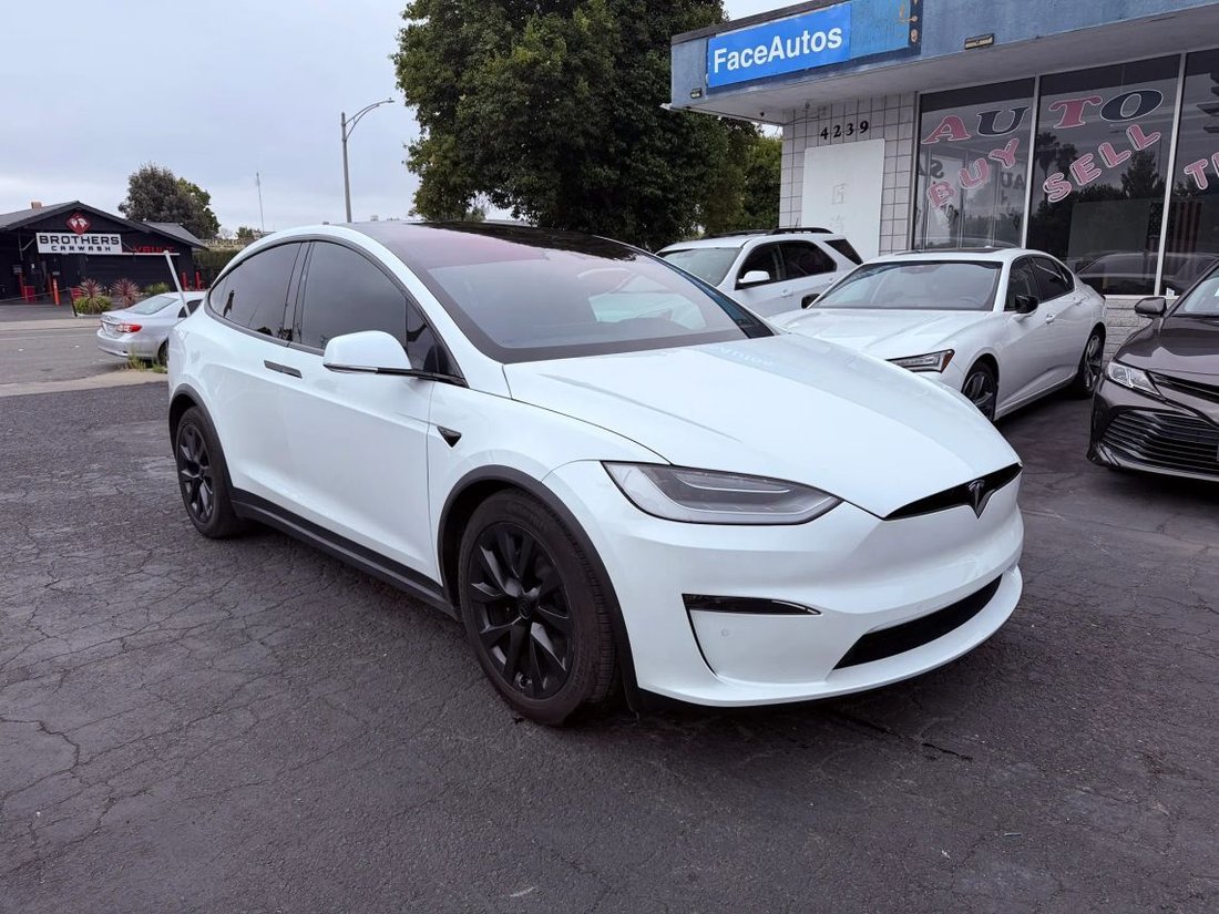 Suv in Fremont, CA, United States 1 - 18614355
