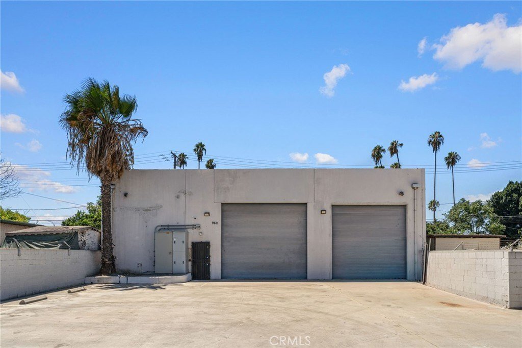 Pomona, California, United States 2 - 18611333