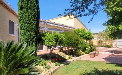 House in Puimisson, Occitania, France 1