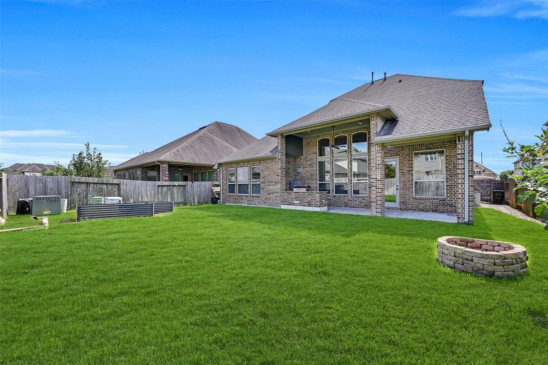 House in Friendswood, Texas, United States 5 - 18610189