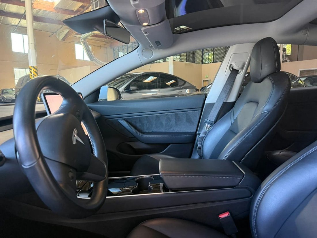 Sedan in El Monte, CA, United States 4 - 18614217