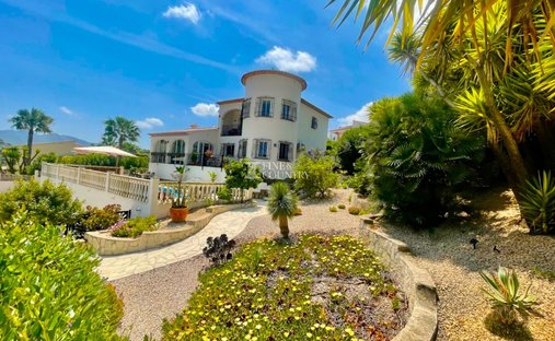 Villa in Alkali, Valencian Community, Spain 1