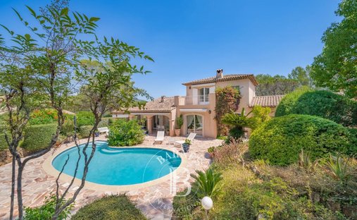 Villa a Aiguebonne, Saint-Raphaël, Francia 1