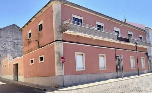Townhouse in Palmela, Setubal, Portugal 1