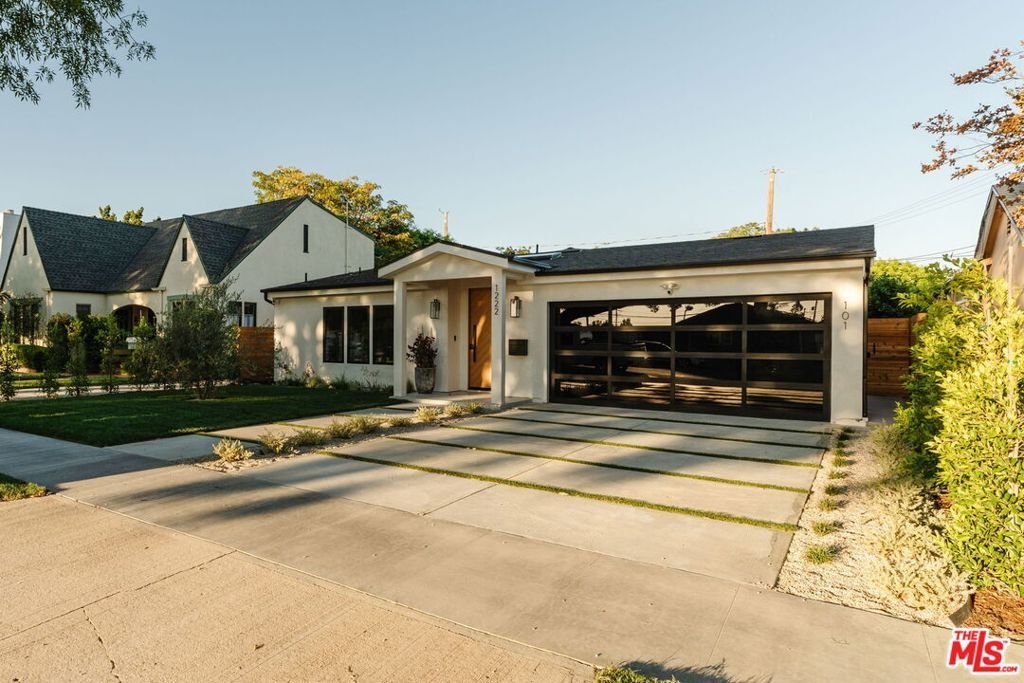 House in Burbank, California, United States 3 - 18611845